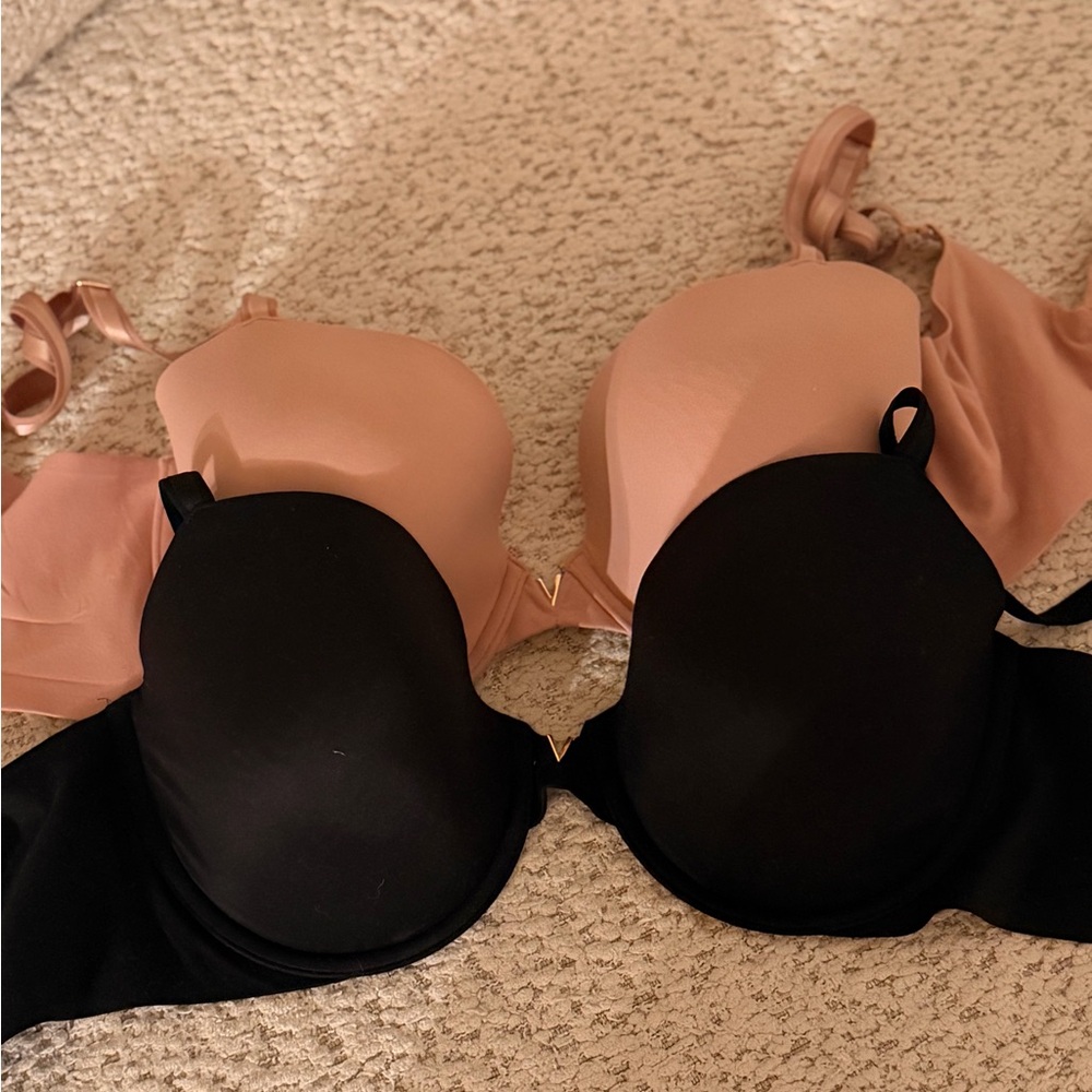 Victoria's Secret Black and Nude Bra Set lined Demi bra